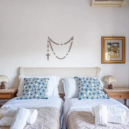 Anna House Apartment *