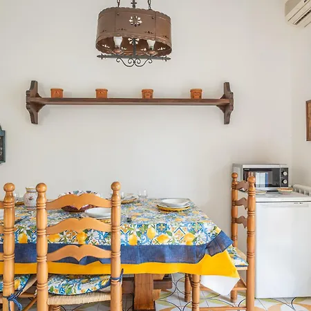 Anna House Apartment *