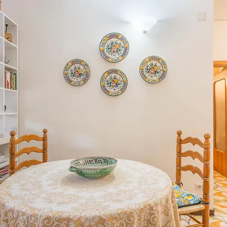 Anna House Apartment *